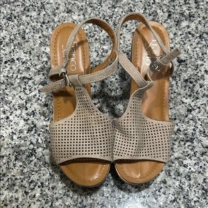 Franco Sarto Women's Tan Sandals